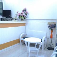 Отель Little Vacation House Бангкок балкон