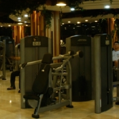 Green Grass Tourism Hotel фитнесс-зал
