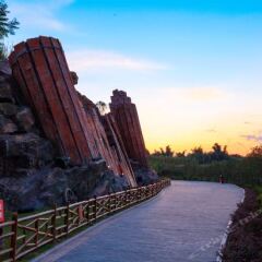Отель 7 Days Inn (Rongchang Commercial Pedestrian Street) бассейн