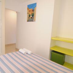 Отель HomeHolidaysRentals Petxina-Costa Brava Испания, Бланес - отзывы, цены и фото номеров - забронировать отель HomeHolidaysRentals Petxina-Costa Brava онлайн комната для гостей фото 2
