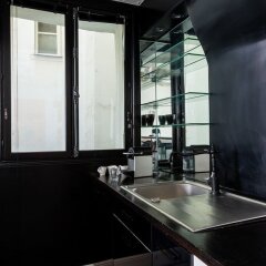 Отель Bauhaus Magic in the Marais Париж в номере