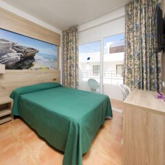 Отель Hostal Anibal Испания, Сан-Антони-де-Портмань - отзывы, цены и фото номеров - забронировать отель Hostal Anibal онлайн комната для гостей фото 2
