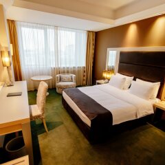 Отель Holiday Inn Belgrade, an IHG Hotel Сербия, Белград - отзывы, цены и фото номеров - забронировать отель Holiday Inn Belgrade, an IHG Hotel онлайн комната для гостей фото 5