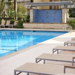 Отель Four Points by Sheraton Los Angeles International Airport (США) США, Лос-Анджелес - 2 отзыва об отеле, цены и фото номеров - забронировать отель Four Points by Sheraton Los Angeles International Airport (США) онлайн бассейн