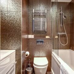 Отель Next to Euston! Perfect 2 bed in Central London Лондон ванная