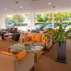 Отель Dorint Main Taunus Zentrum Frankfurt/Sulzbach интерьер отеля