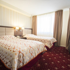 Ani Plaza Hotel in Yerevan, Armenia from 100$, photos, reviews - zenhotels.com guestroom
