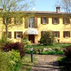 Отель La Corte Del Cavaliere Bed & Breakfast Италия, Кальдерара-ди-Рено - отзывы, цены и фото номеров - забронировать отель La Corte Del Cavaliere Bed & Breakfast онлайн фото 2