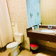 Отель Prime Tower Hotel ОАЭ, Шарджа - отзывы, цены и фото номеров - забронировать отель Prime Tower Hotel онлайн ванная