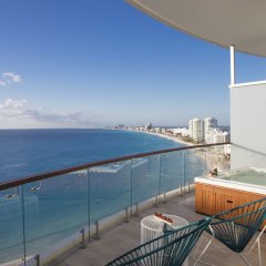 Отель Altitude By Krystal Grand Punta Cancun - All Inclusive Мексика, Канкун - отзывы, цены и фото номеров - забронировать отель Altitude By Krystal Grand Punta Cancun - All Inclusive онлайн балкон