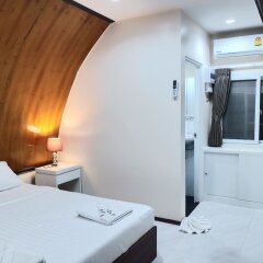 Отель Racha HiFi Homestay Пхукет комната для гостей