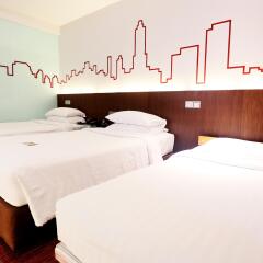 Отель Galleria 10 Sukhumvit Bangkok By Compass Hospitality Бангкок комната для гостей