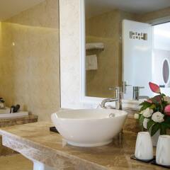 Muong Thanh Holiday Hoi An Hotel ванная фото 2