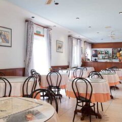 Отель Montana Испания, Курорт Росес - отзывы, цены и фото номеров - забронировать отель Montana онлайн питание фото 3