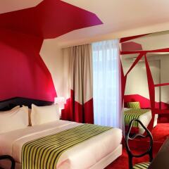 Отель Hôtel Cristal Champs Elysées Франция, Париж - отзывы, цены и фото номеров - забронировать отель Hôtel Cristal Champs Elysées онлайн комната для гостей фото 2