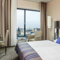 Отель IntercityHotel Hamburg Dammtor-Messe комната для гостей