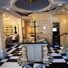 Queen's Court Hotel &Residence спа фото 2