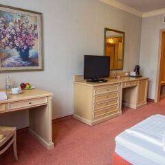 Отель Maison Hotel Болгария, София - 2 отзыва об отеле, цены и фото номеров - забронировать отель Maison Hotel онлайн удобства в номере фото 2