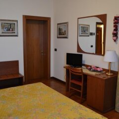 Отель Albergo Ristorante Centrale Италия, Тецце-суль-Брента - отзывы, цены и фото номеров - забронировать отель Albergo Ristorante Centrale онлайн удобства в номере фото 2