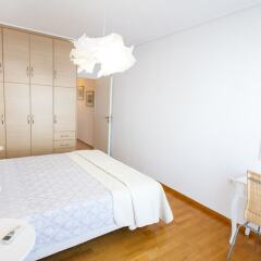 Апартаменты Modern 5thfloor Acropolis view apartment комната для гостей фото 2