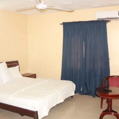 Ann's Haven Hotel & Suites комната для гостей фото 2