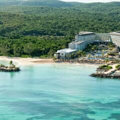 Отель Royalton White Sands All Inclusive пляж