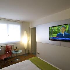 Отель Design Hotel F6 Швейцария, Женева - отзывы, цены и фото номеров - забронировать отель Design Hotel F6 онлайн комната для гостей фото 3