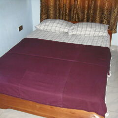 Отель Osda Guest House сейф в номере
