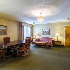 Отель Clarion Inn and Summit Center интерьер отеля фото 3