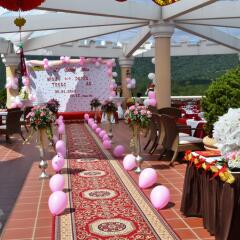 Отель Dalat Edensee Lake Resort & Spa