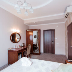 Evrope Hotel in Bishkek, Kyrgyzstan from 95$, photos, reviews - zenhotels.com room amenities photo 2