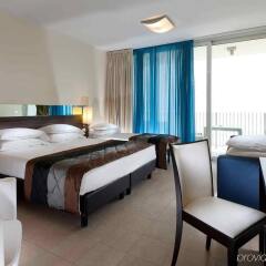 Отель Mercure Rimini Lungomare комната для гостей фото 4