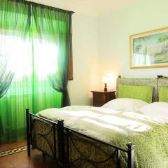Отель Sani Tourist House комната для гостей фото 2