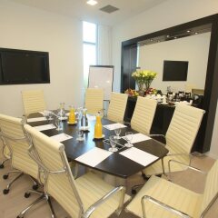 Отель West All Suite Boutique Tel Aviv фото 2