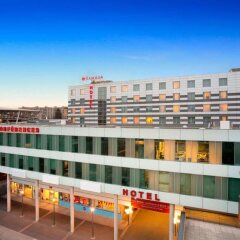 Отель Ramada Encore Geneva Швейцария, Ланси - 1 отзыв об отеле, цены и фото номеров - забронировать отель Ramada Encore Geneva онлайн балкон