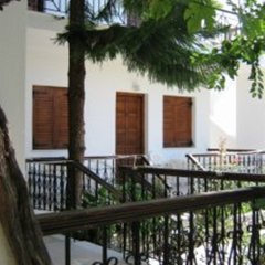 Отель Manolas Studios Греция, Скиатос - отзывы, цены и фото номеров - забронировать отель Manolas Studios онлайн балкон