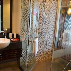 Muong Thanh Three Star Hotel Халонг ванная