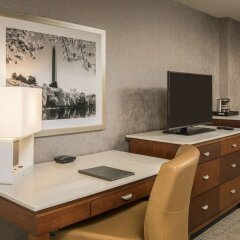 Отель Hilton Washington DC/Rockville Hotel & Executive Meeting Center США, Роквилль - отзывы, цены и фото номеров - забронировать отель Hilton Washington DC/Rockville Hotel & Executive Meeting Center онлайн удобства в номере