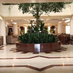 Queen's Bay Hotel интерьер отеля фото 3