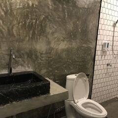Slumwhite Hostel Бангкок ванная