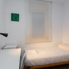Отель Spacious & Quiet 4 Bedroom Apartment Испания, Барселона - отзывы, цены и фото номеров - забронировать отель Spacious & Quiet 4 Bedroom Apartment онлайн детские мероприятия фото 2