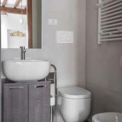 Отель Ca' San Trovaso - 6 Rooms ванная фото 2
