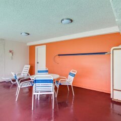 Отель Motel 6 Van Nuys Лос-Анджелес детские мероприятия