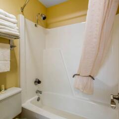 Отель Best Western Ozona Inn Озона ванная