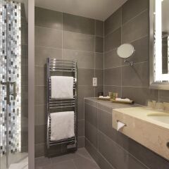 Отель Le Relais Saint Honoré Франция, Париж - отзывы, цены и фото номеров - забронировать отель Le Relais Saint Honoré онлайн ванная