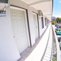 Отель Expo Hotel Guadalajara Мексика, Гвадалахара - отзывы, цены и фото номеров - забронировать отель Expo Hotel Guadalajara онлайн балкон