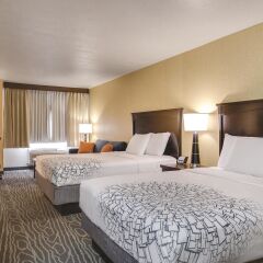 Отель La Quinta Inn & Suites Logan комната для гостей