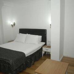 Jakaranda Hotel комната для гостей фото 5
