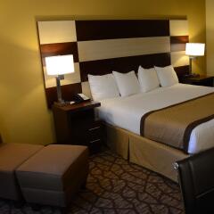 Отель Best Western Joliet Inn & Suites комната для гостей фото 5