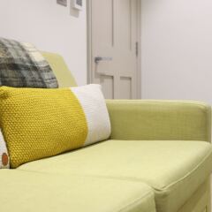 Отель Stylish & Modern 1BD Kensington Flat, Sleeps 2 Великобритания, Лондон - отзывы, цены и фото номеров - забронировать отель Stylish & Modern 1BD Kensington Flat, Sleeps 2 онлайн комната для гостей фото 3